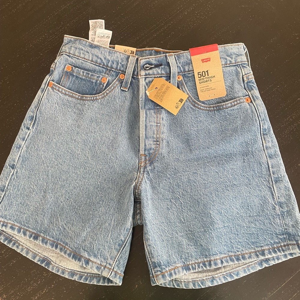 Levi's Women's 501 Mid Thigh Short